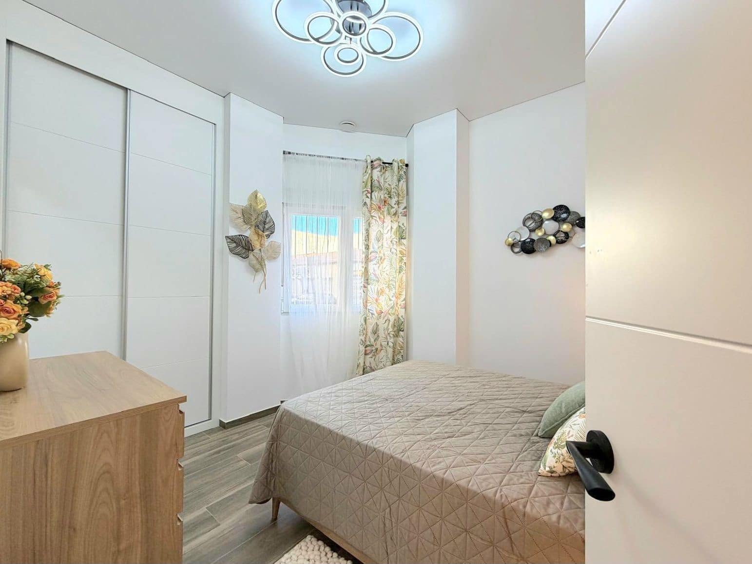 2 quarto Apartamento para venda em Torrevieja - 155 000 € (Ref: 10005049)