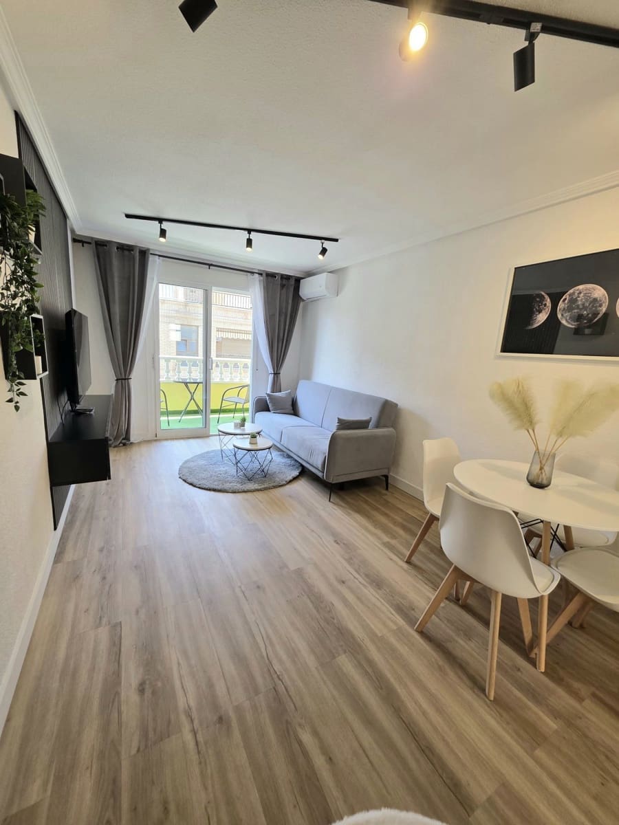 1 Zimmer Apartment zu verkaufen in Torrevieja - 167.000 € (Ref: 10005051)