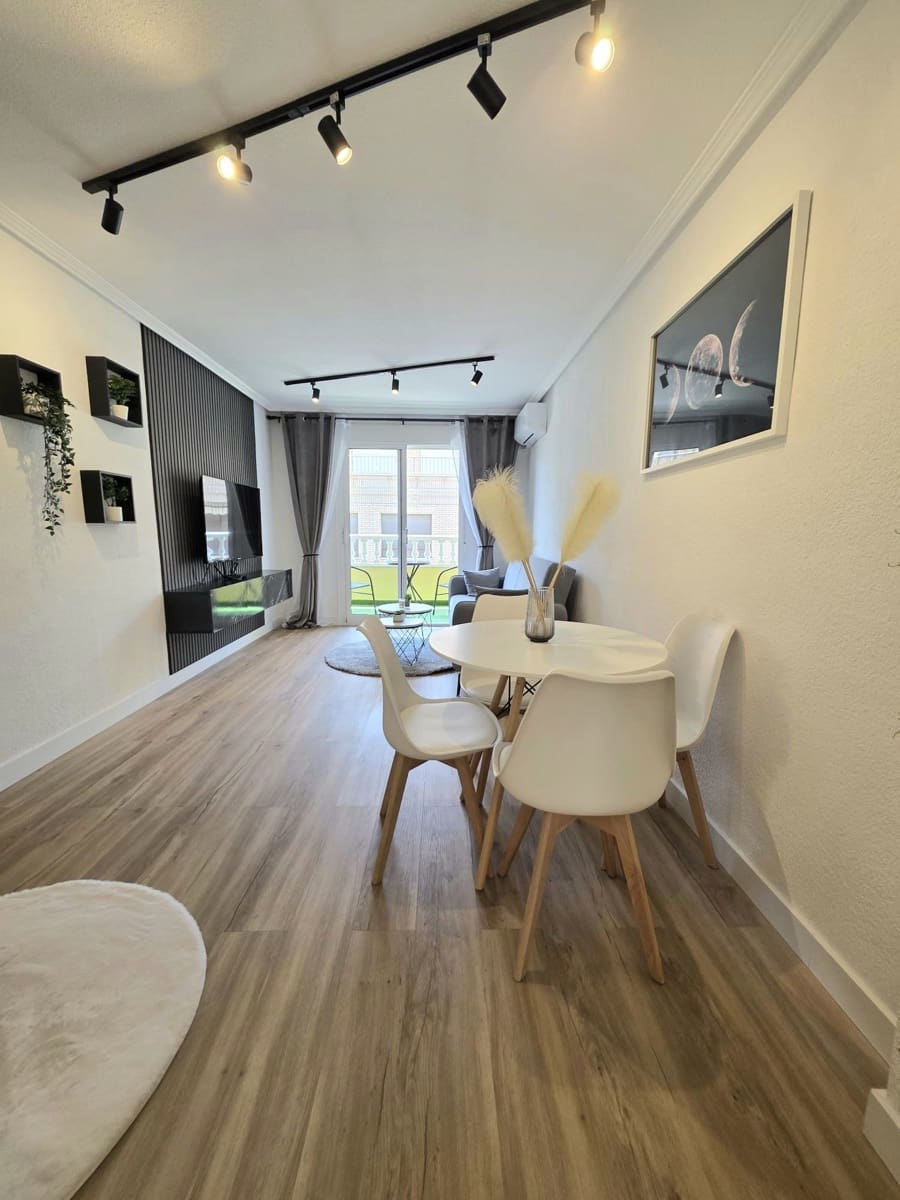 1 Zimmer Apartment zu verkaufen in Torrevieja - 167.000 € (Ref: 10005051)