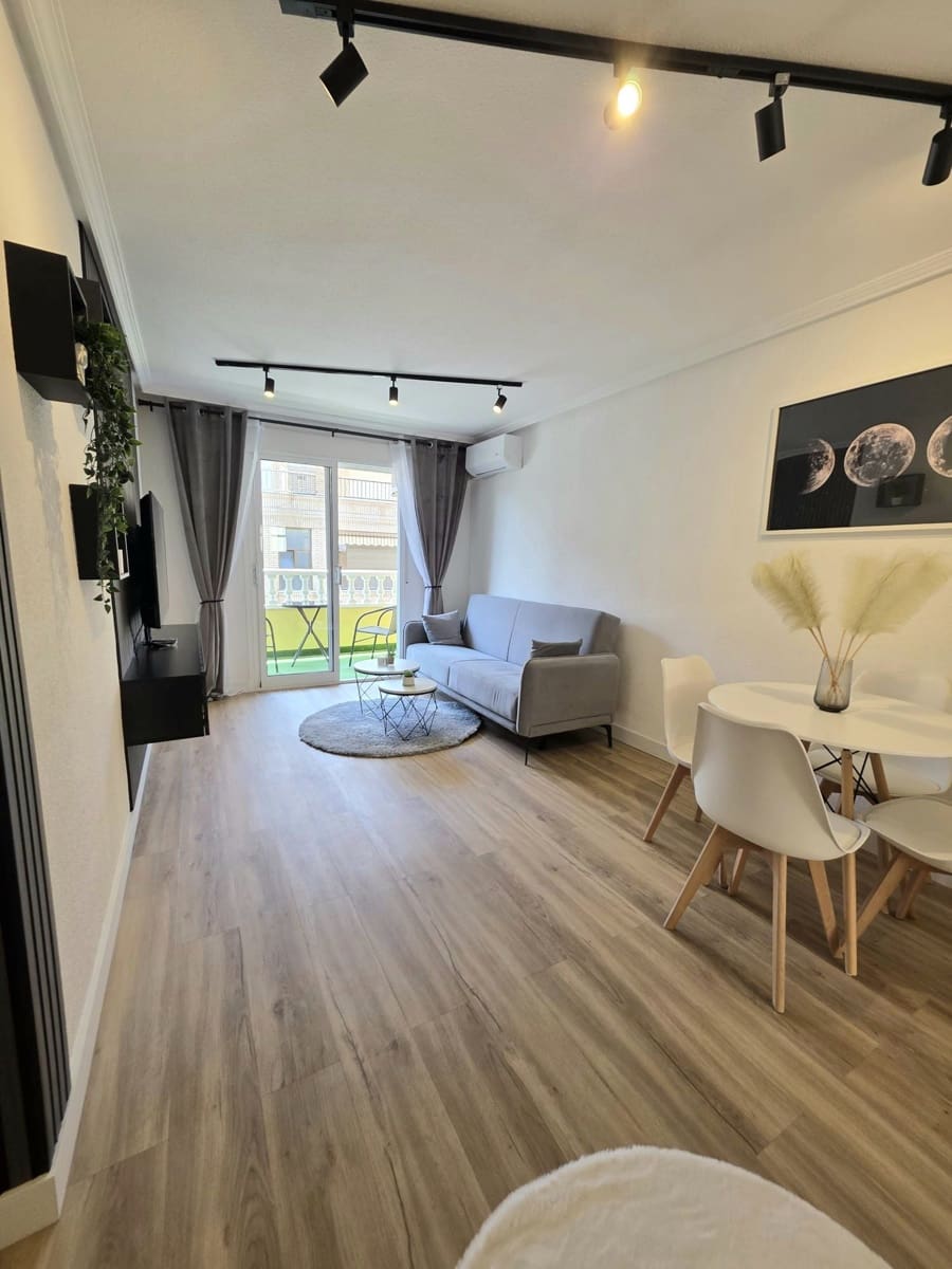 1 Zimmer Apartment zu verkaufen in Torrevieja - 167.000 € (Ref: 10005051)