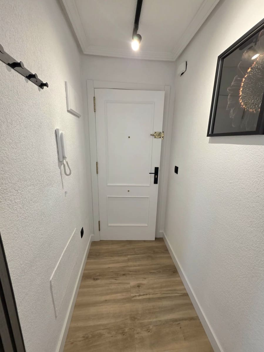 1 Zimmer Apartment zu verkaufen in Torrevieja - 167.000 € (Ref: 10005051)