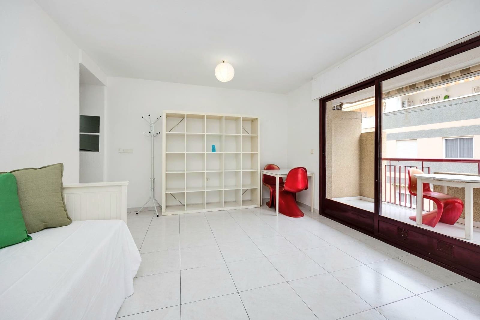 Studio till salu i Torrevieja - 93 900 € (Ref: 10005053)