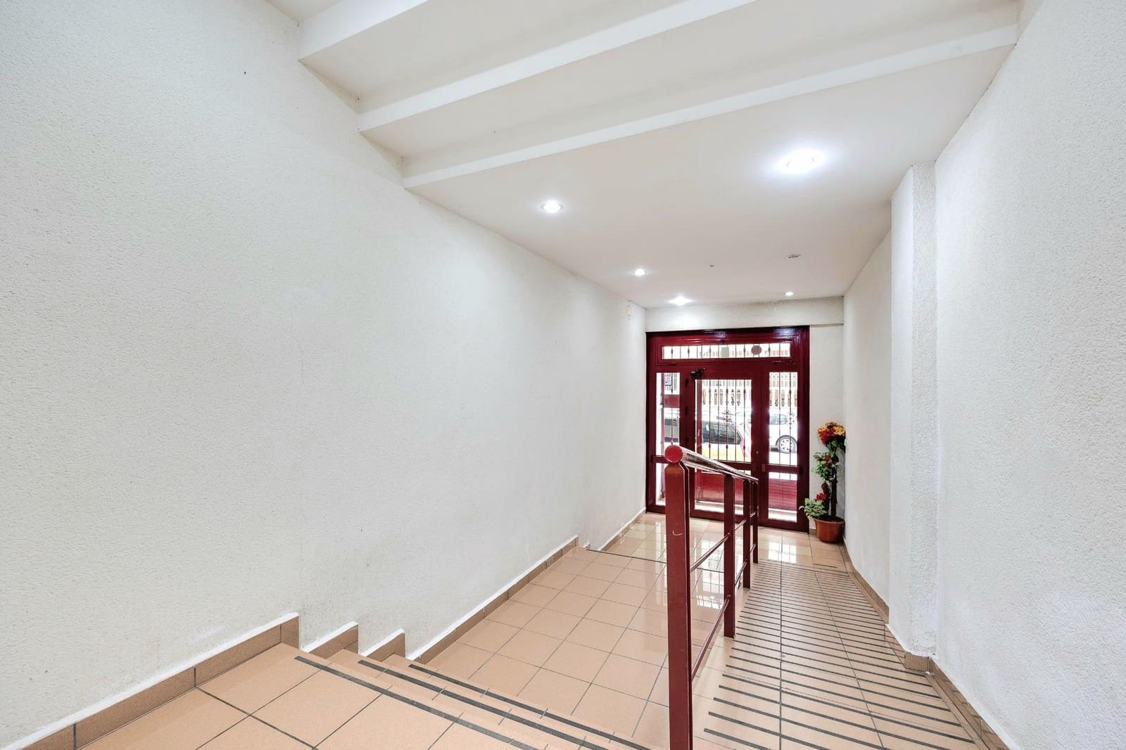 Studio till salu i Torrevieja - 93 900 € (Ref: 10005053)