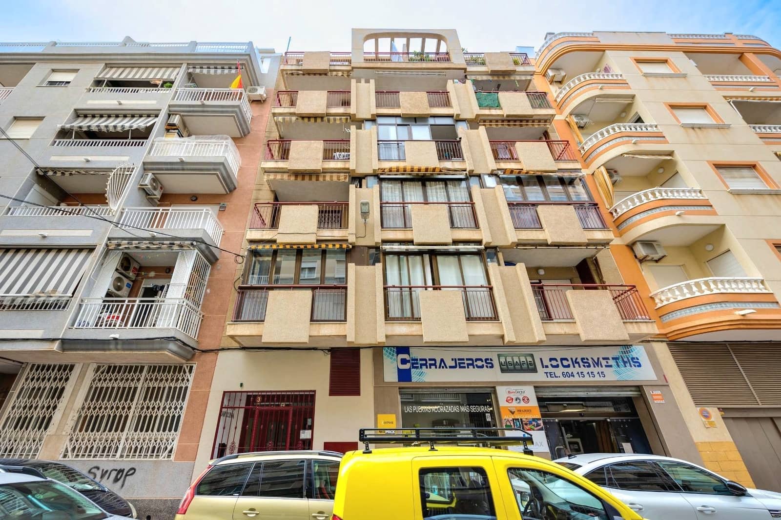 Studio till salu i Torrevieja - 93 900 € (Ref: 10005053)