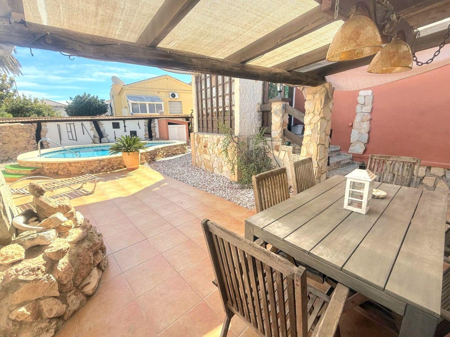 3 soveværelse Villa til salg i Torrevieja med swimmingpool garage - € 320.000 (Ref: 10005054)