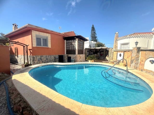3 soveværelse Villa til salg i El Chaparral, Torrevieja med swimmingpool garage - € 320.000 (Ref: 10005054)