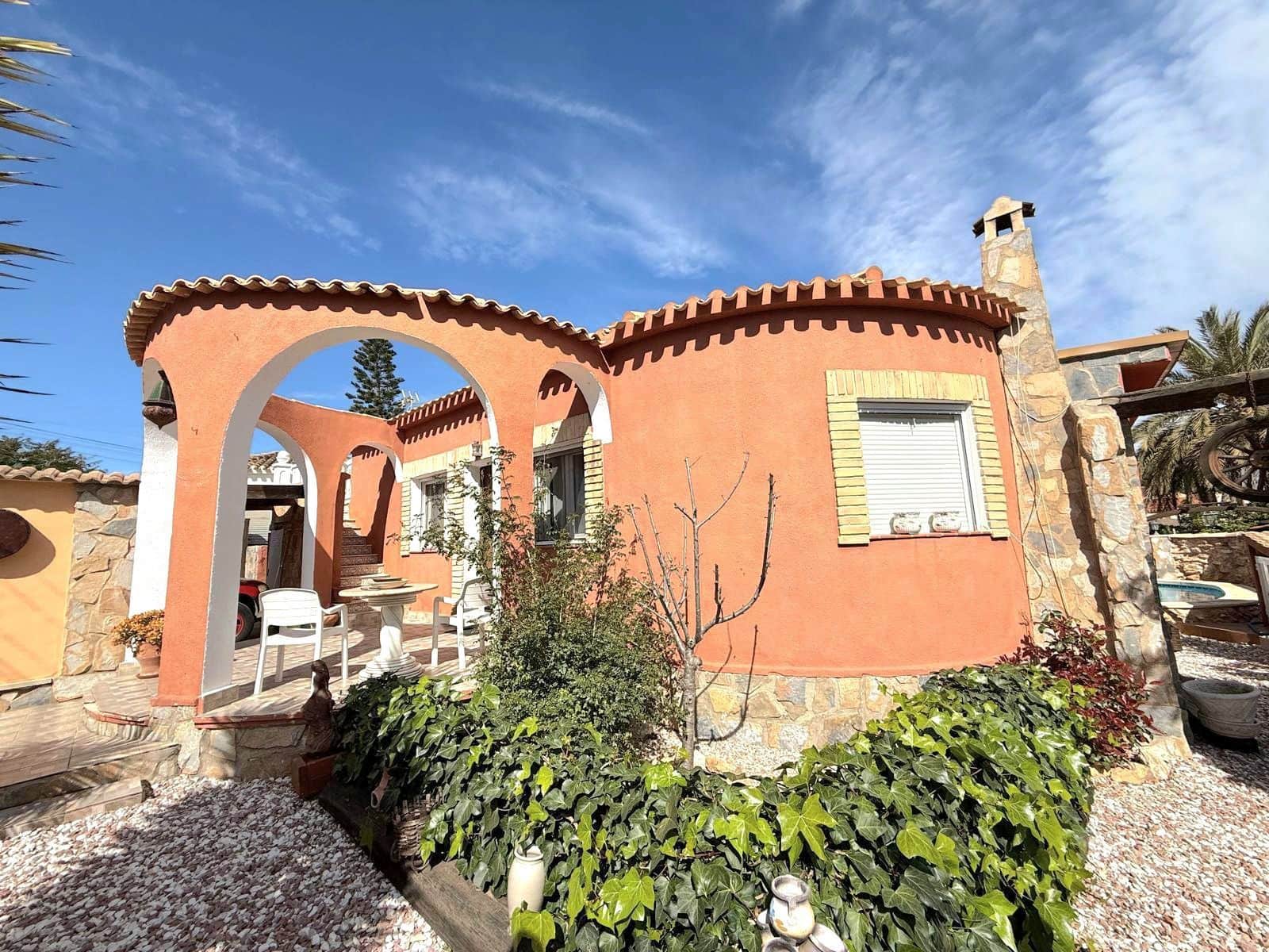 3 soveværelse Villa til salg i Torrevieja med swimmingpool garage - € 320.000 (Ref: 10005054)