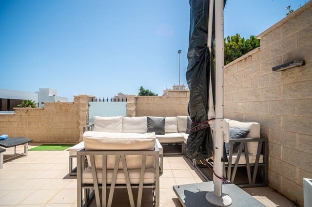 2 soveværelse Lejlighed til salg i Los Secanos, Guardamar del Segura med swimmingpool garage - € 299.000 (Ref: 10005055)