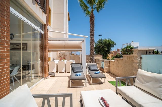 2 soveværelse Lejlighed til salg i Los Secanos, Guardamar del Segura med swimmingpool garage - € 299.000 (Ref: 10005055)