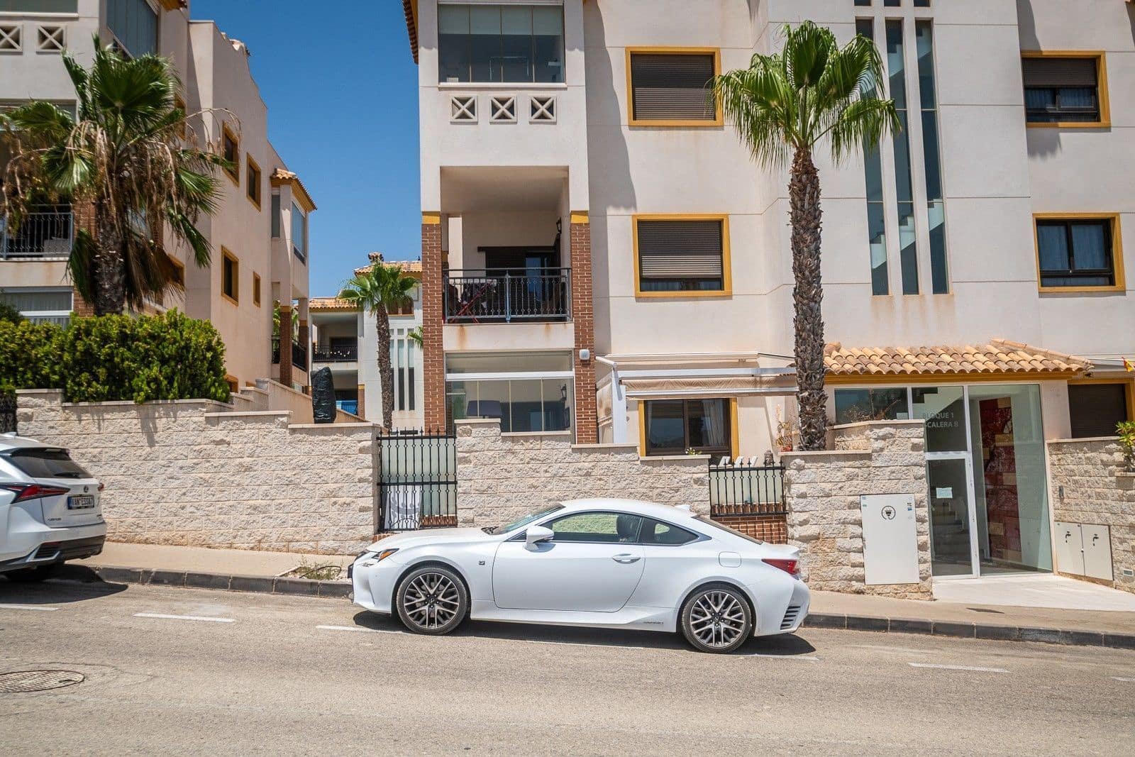 2 soveværelse Lejlighed til salg i Guardamar del Segura med swimmingpool garage - € 299.000 (Ref: 10005055)