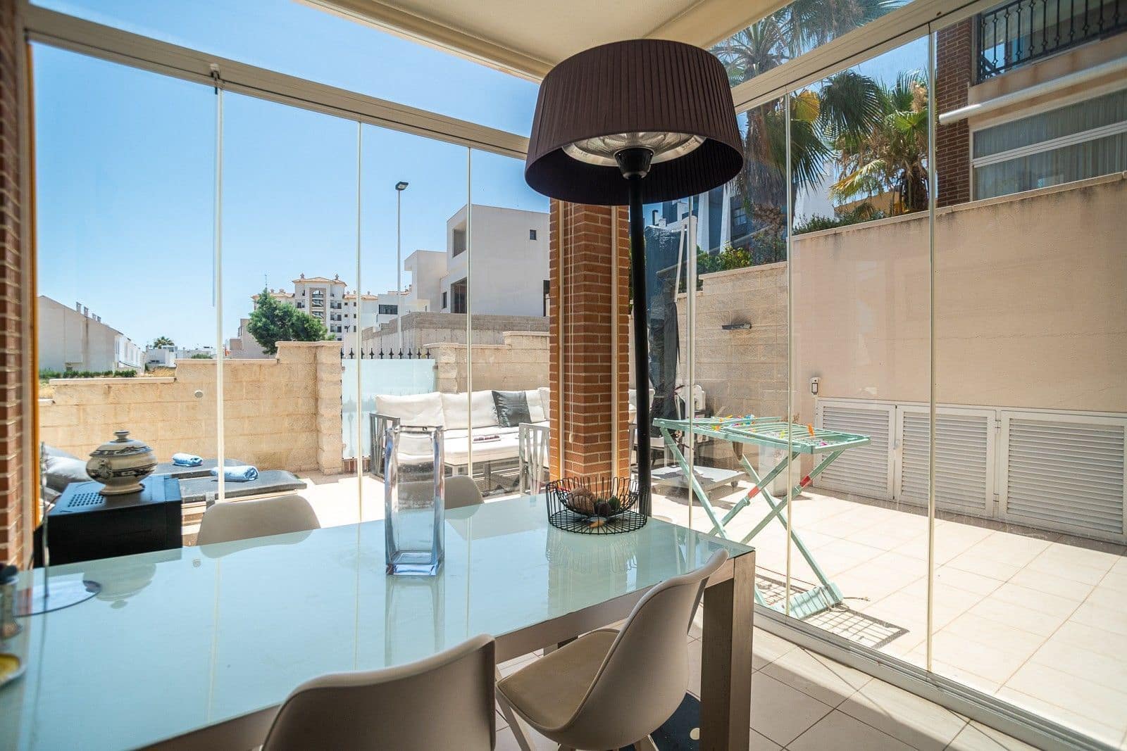 2 soveværelse Lejlighed til salg i Guardamar del Segura med swimmingpool garage - € 299.000 (Ref: 10005055)