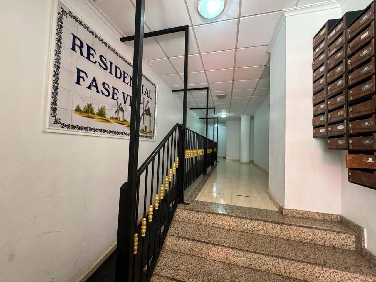 Apartamento de 2 habitaciones en Torrevieja en venta con piscina - 126.000 € (Ref: 10005056)