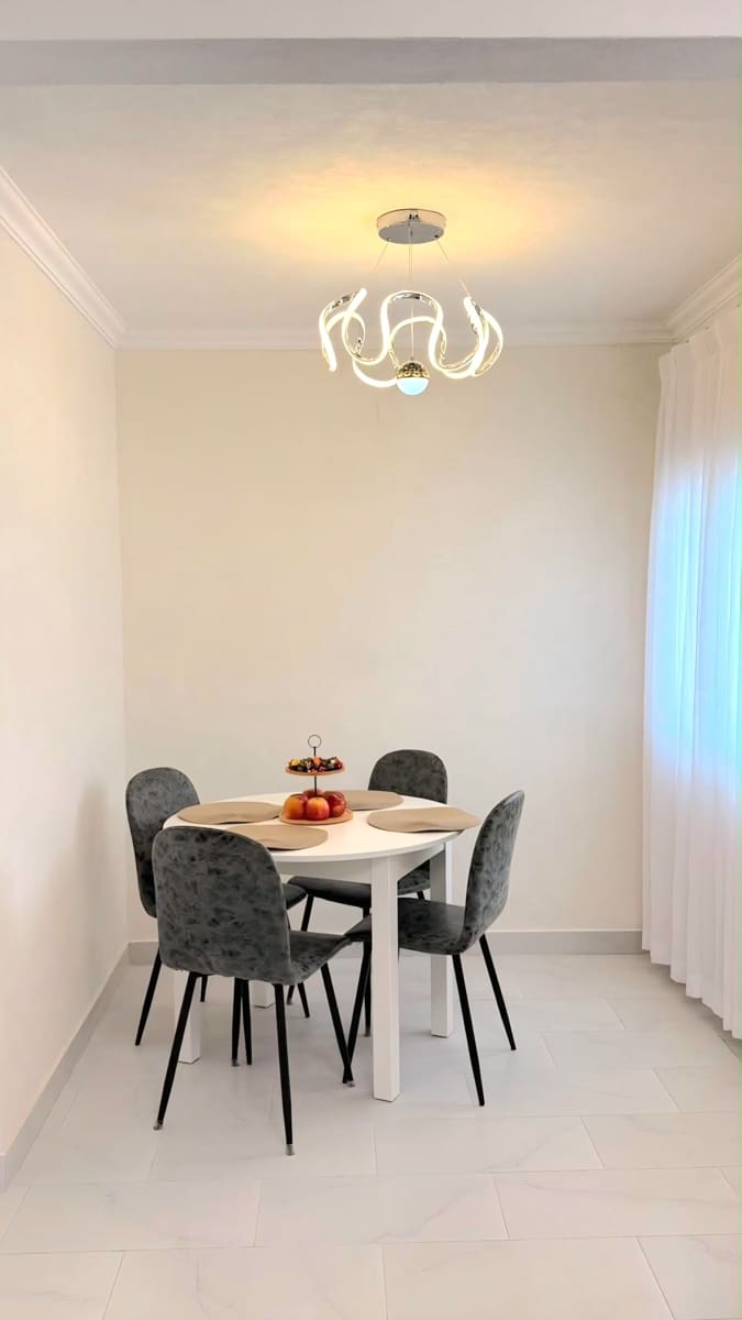 Pareado de 3 habitaciones en Torrevieja en venta con piscina - 259.000 € (Ref: 10005057)