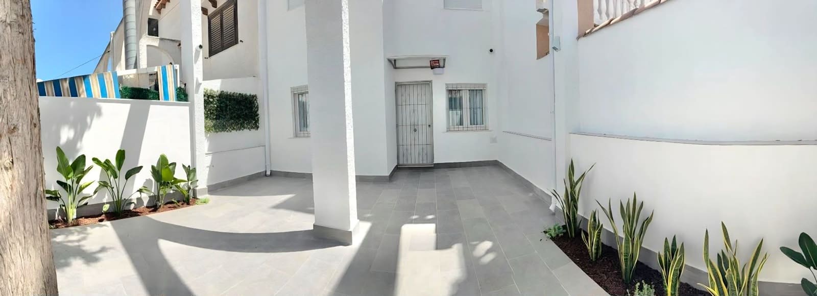 Pareado de 3 habitaciones en Torrevieja en venta con piscina - 259.000 € (Ref: 10005057)