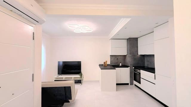 3 soveværelse Semi-Rækkehus til salg i Nueva Torrevieja, Torrevieja med swimmingpool - € 259.000 (Ref: 10005057)