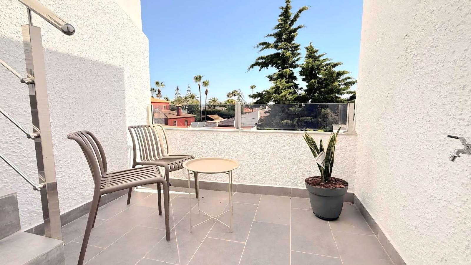 Pareado de 3 habitaciones en Torrevieja en venta con piscina - 259.000 € (Ref: 10005057)