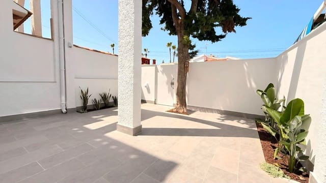 3 soveværelse Semi-Rækkehus til salg i Nueva Torrevieja, Torrevieja med swimmingpool - € 259.000 (Ref: 10005057)