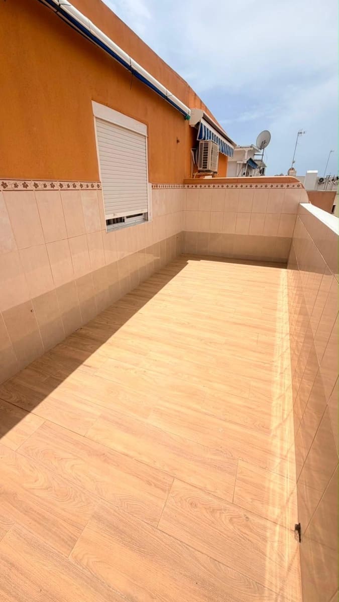 3 soverom Penthouse til salgs i Torrevieja - € 210 000 (Ref: 10005061)