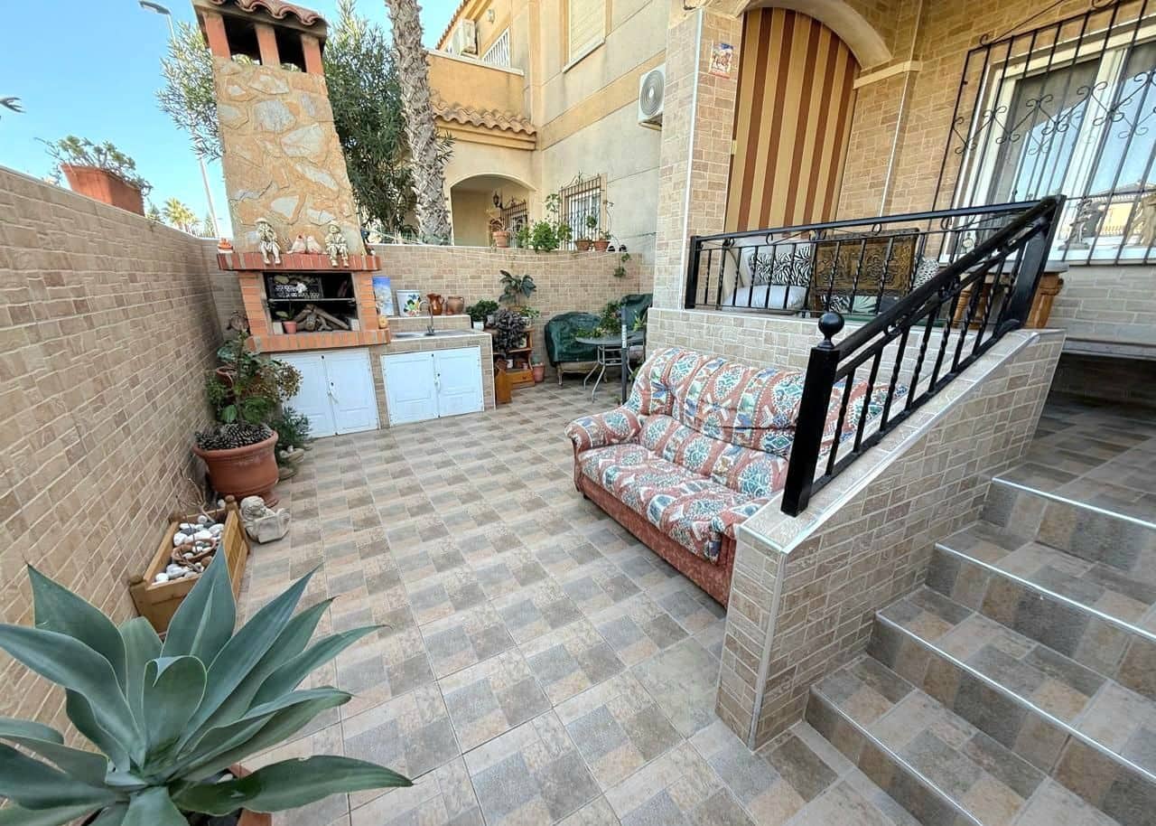 2 Zimmer Bungalow zu verkaufen in Torrevieja mit Pool - 179.000 € (Ref: 10005062)