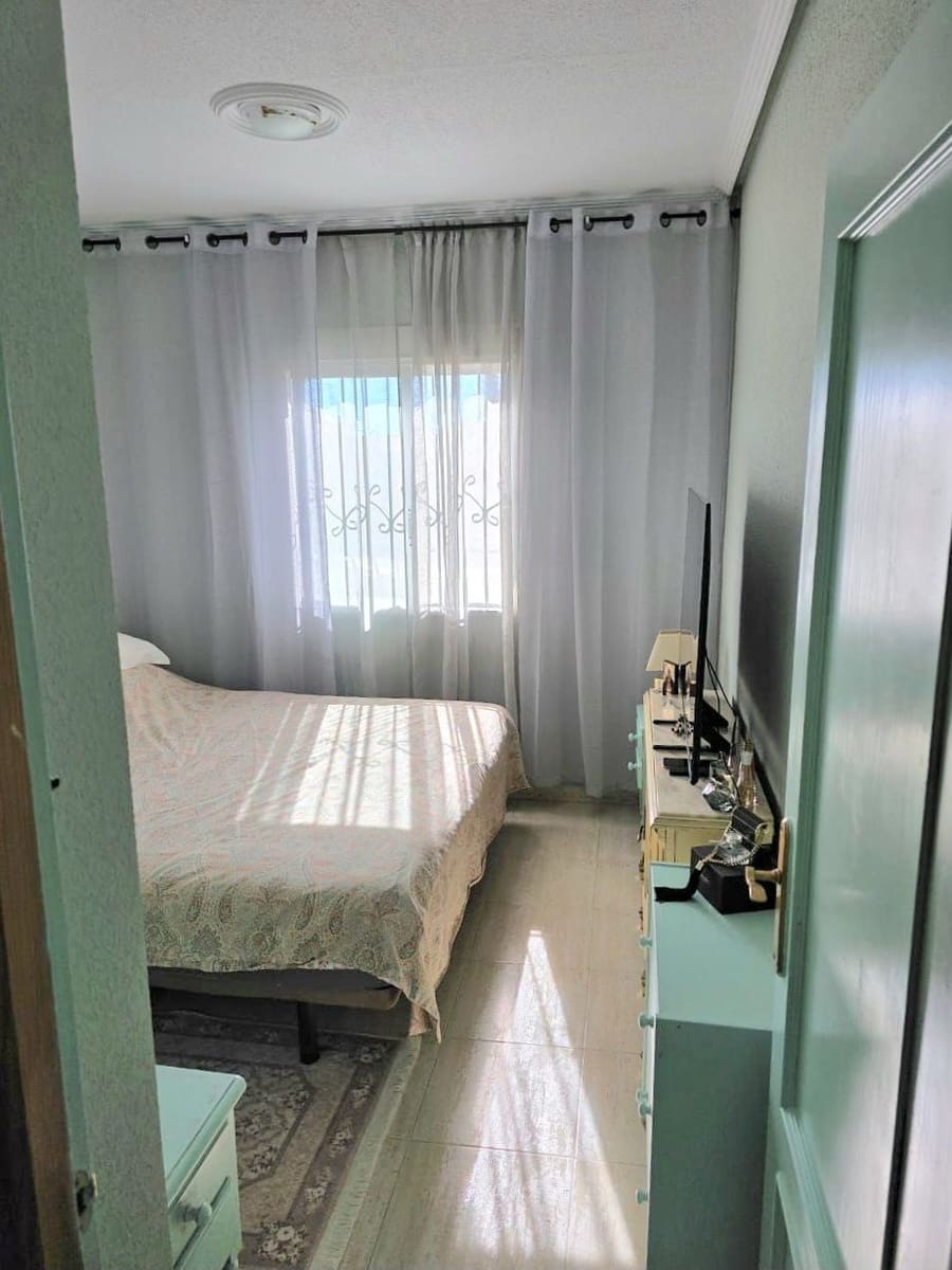 2 Zimmer Bungalow zu verkaufen in Torrevieja mit Pool - 179.000 € (Ref: 10005062)
