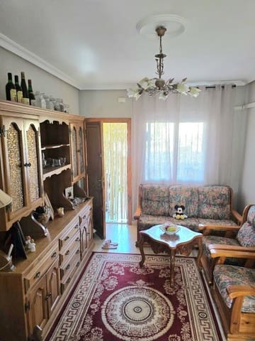 Bungalow de 2 habitaciones en Aguas Nuevas, Torrevieja en venta con piscina - 179.000 € (Ref: 10005062)
