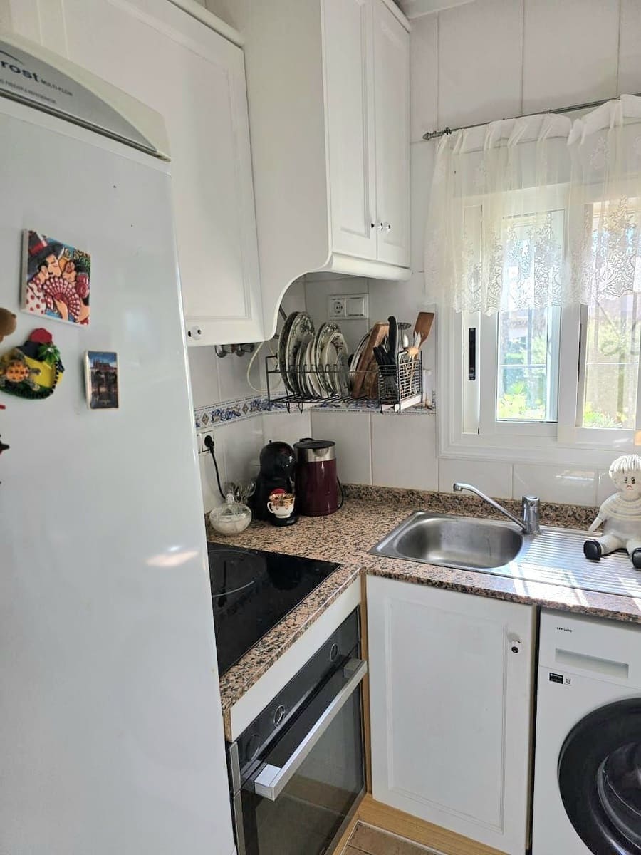 2 Zimmer Bungalow zu verkaufen in Torrevieja mit Pool - 179.000 € (Ref: 10005062)
