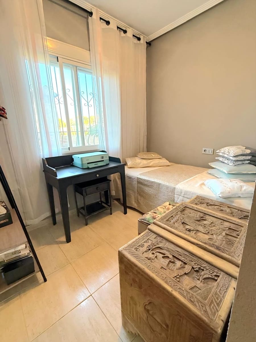 2 Zimmer Bungalow zu verkaufen in Torrevieja mit Pool - 179.000 € (Ref: 10005062)