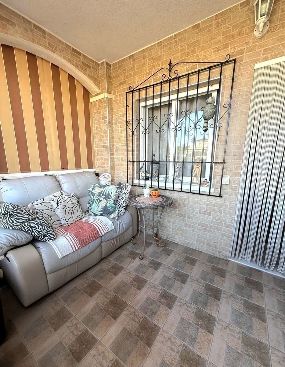 2 Zimmer Bungalow zu verkaufen in Torrevieja mit Pool - 179.000 € (Ref: 10005062)