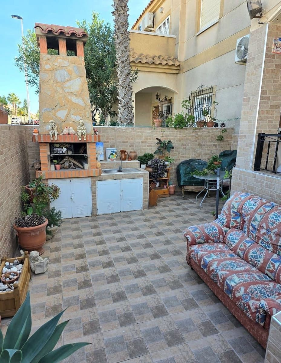 2 Zimmer Bungalow zu verkaufen in Torrevieja mit Pool - 179.000 € (Ref: 10005062)