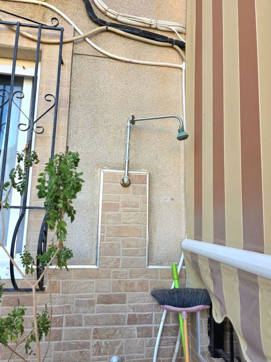 2 Zimmer Bungalow zu verkaufen in Torrevieja mit Pool - 179.000 € (Ref: 10005062)