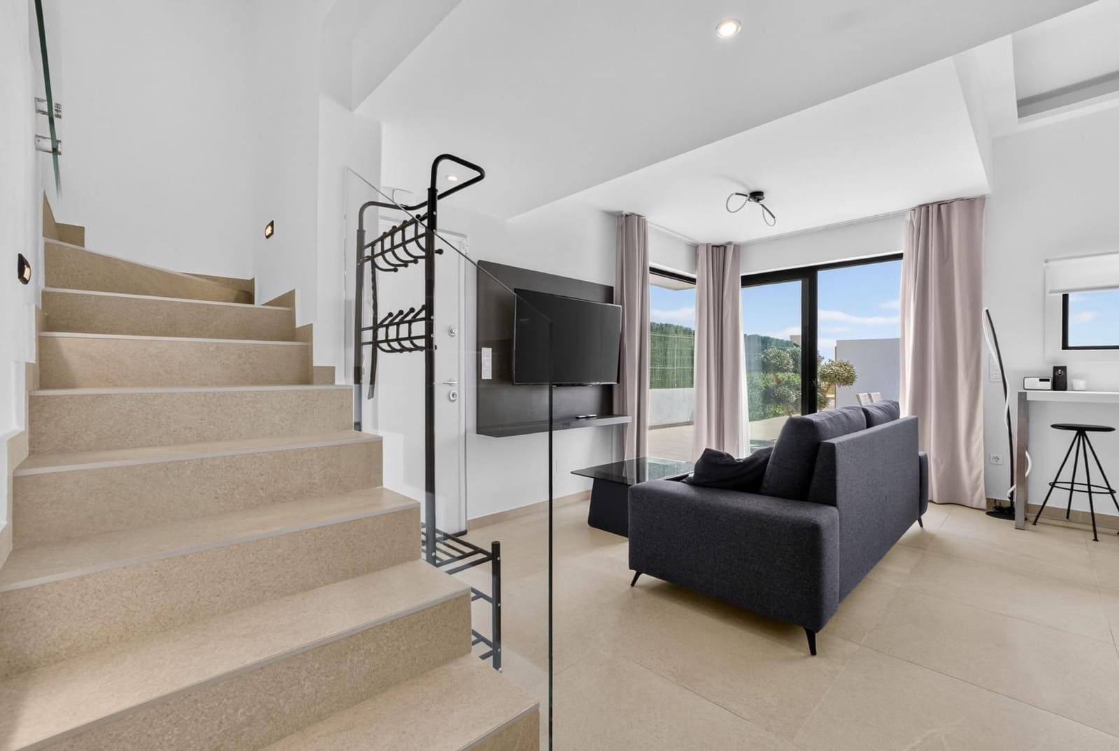 Chalet de 3 habitaciones en Guardamar del Segura en venta con piscina garaje - 445.000 € (Ref: 10005063)