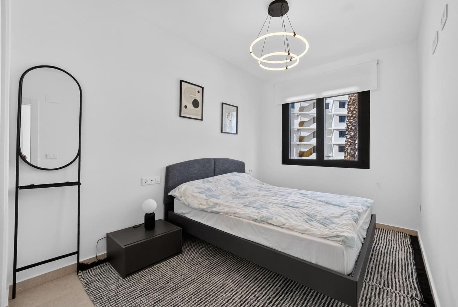Chalet de 3 habitaciones en Guardamar del Segura en venta con piscina garaje - 445.000 € (Ref: 10005063)