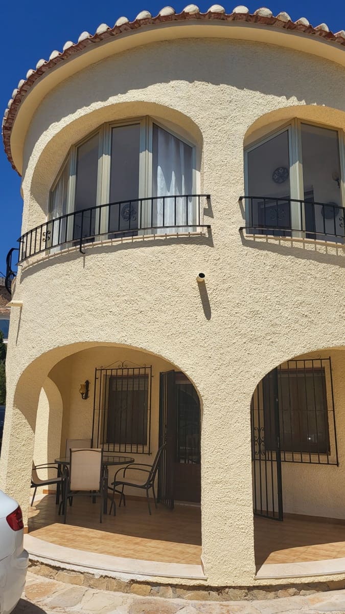 Chalet de 6 habitaciones en Calpe / Calp en venta con garaje - 900.000 € (Ref: 10005064)