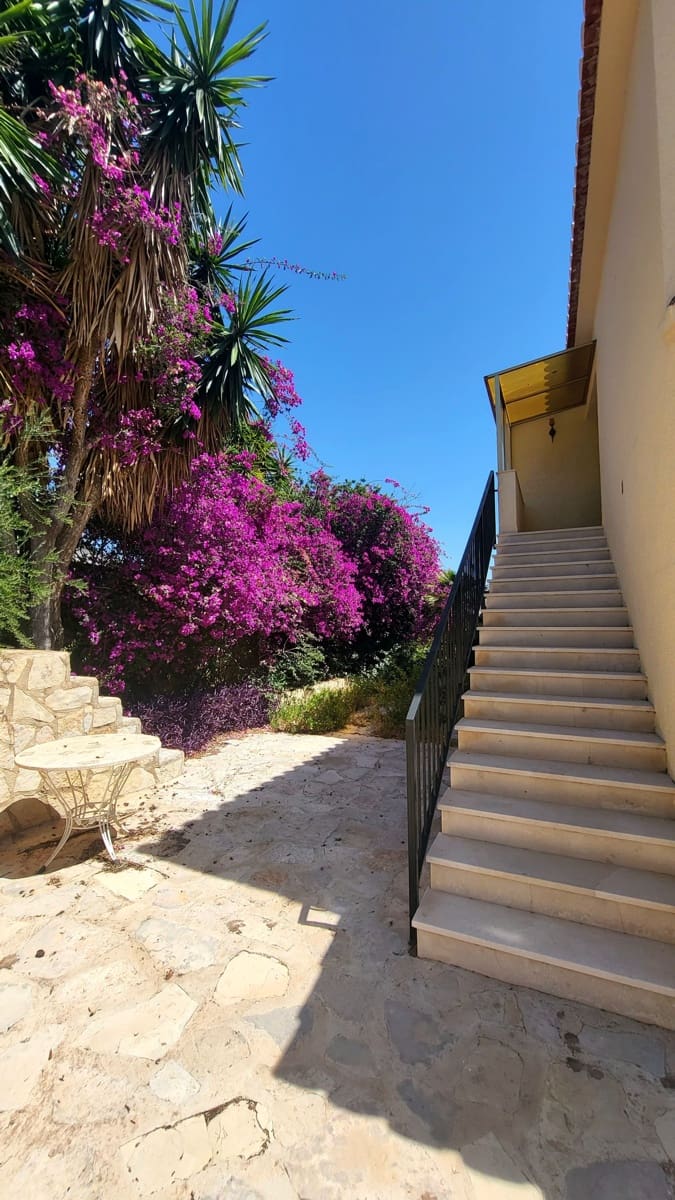 Chalet de 6 habitaciones en Calpe / Calp en venta con garaje - 900.000 € (Ref: 10005064)