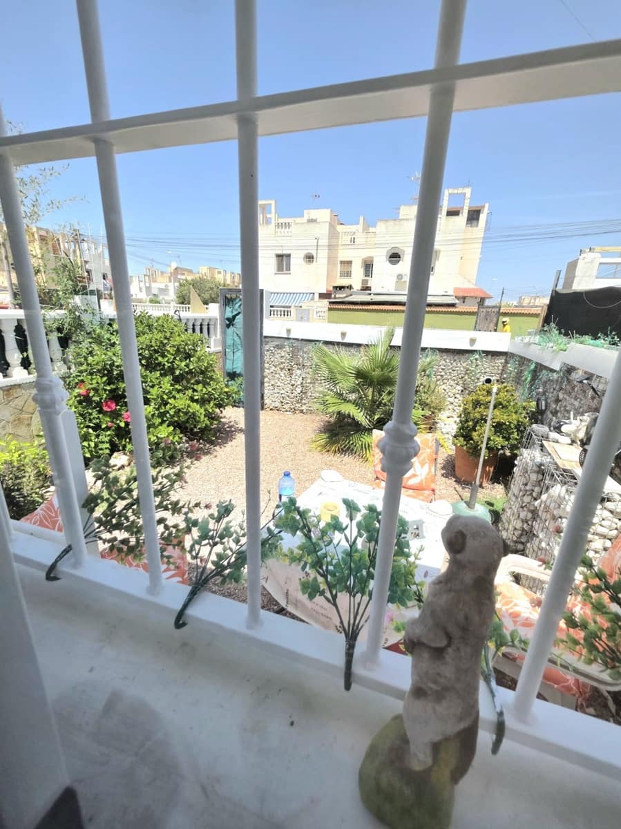 2 chambre Bungalow à vendre à Torrevieja avec piscine - 149 000 € (Ref: 10005065)