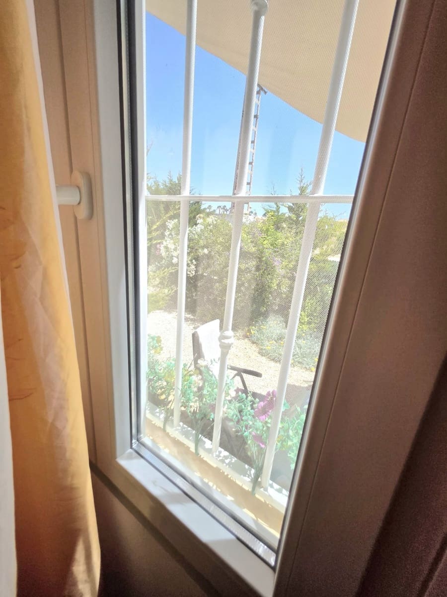 2 chambre Bungalow à vendre à Torrevieja avec piscine - 149 000 € (Ref: 10005065)