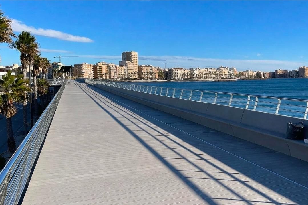 1 sypialnia Apartament na sprzedaż w Torrevieja - 134 900 € (Ref: 10005066)