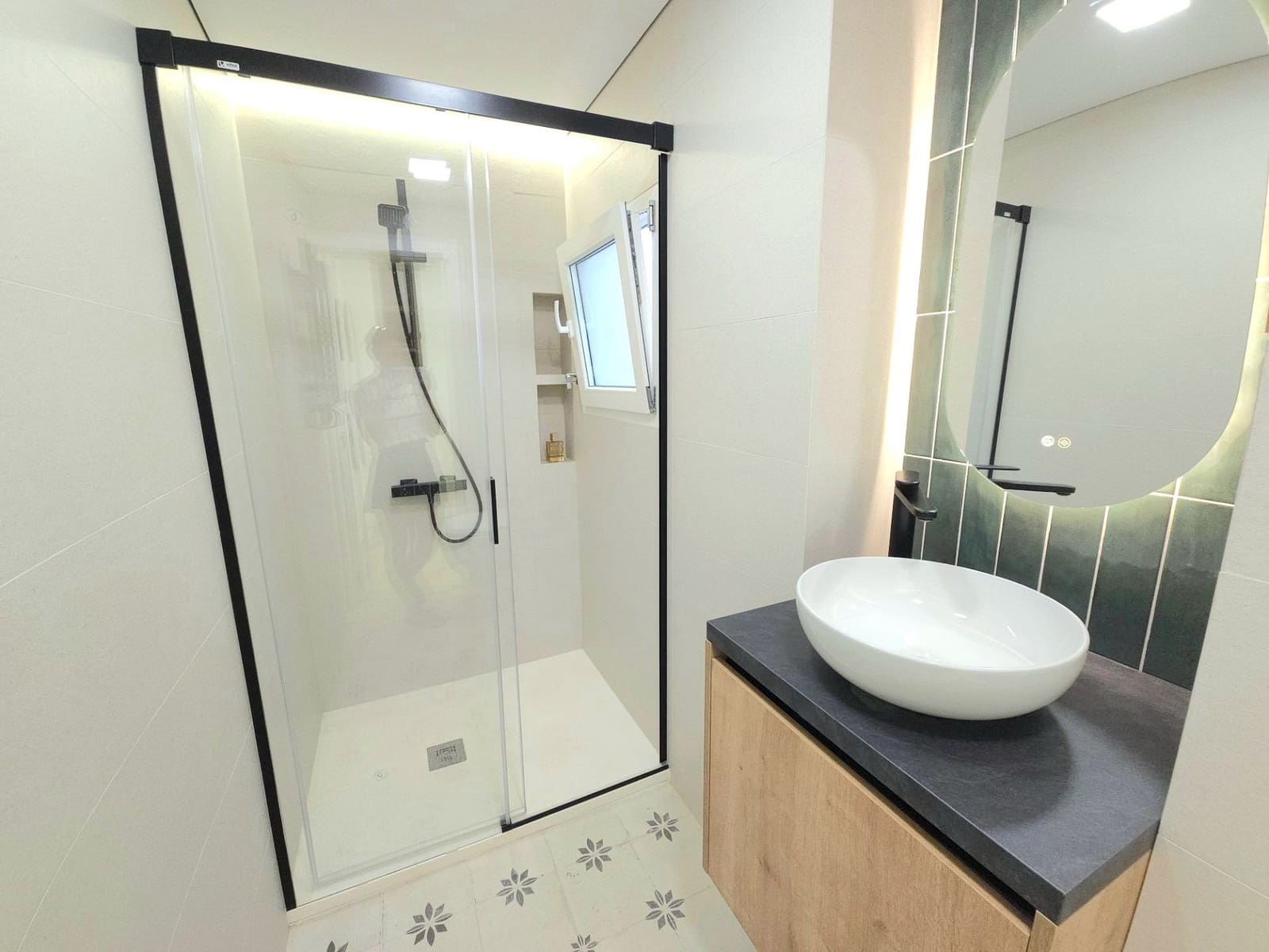 1 sypialnia Apartament na sprzedaż w Torrevieja - 134 900 € (Ref: 10005066)