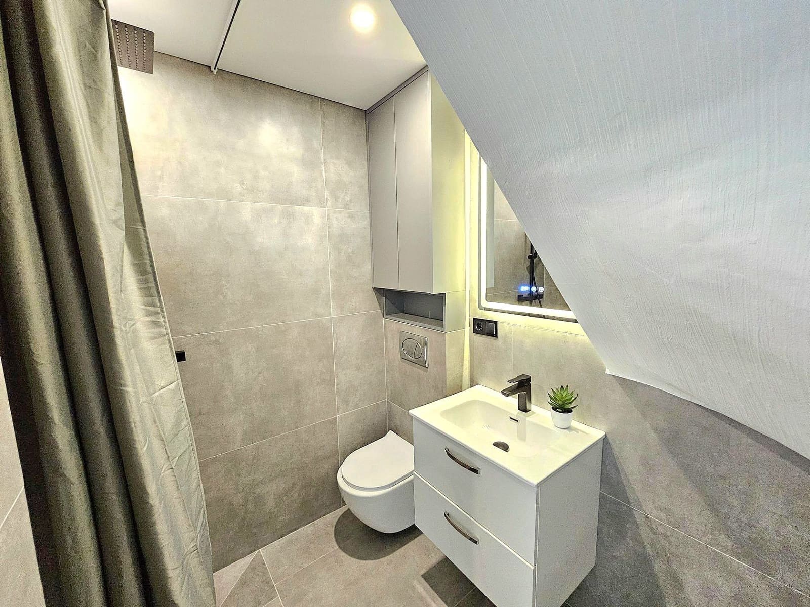Pareado de 3 habitaciones en Torrevieja en venta - 334.900 € (Ref: 10005067)