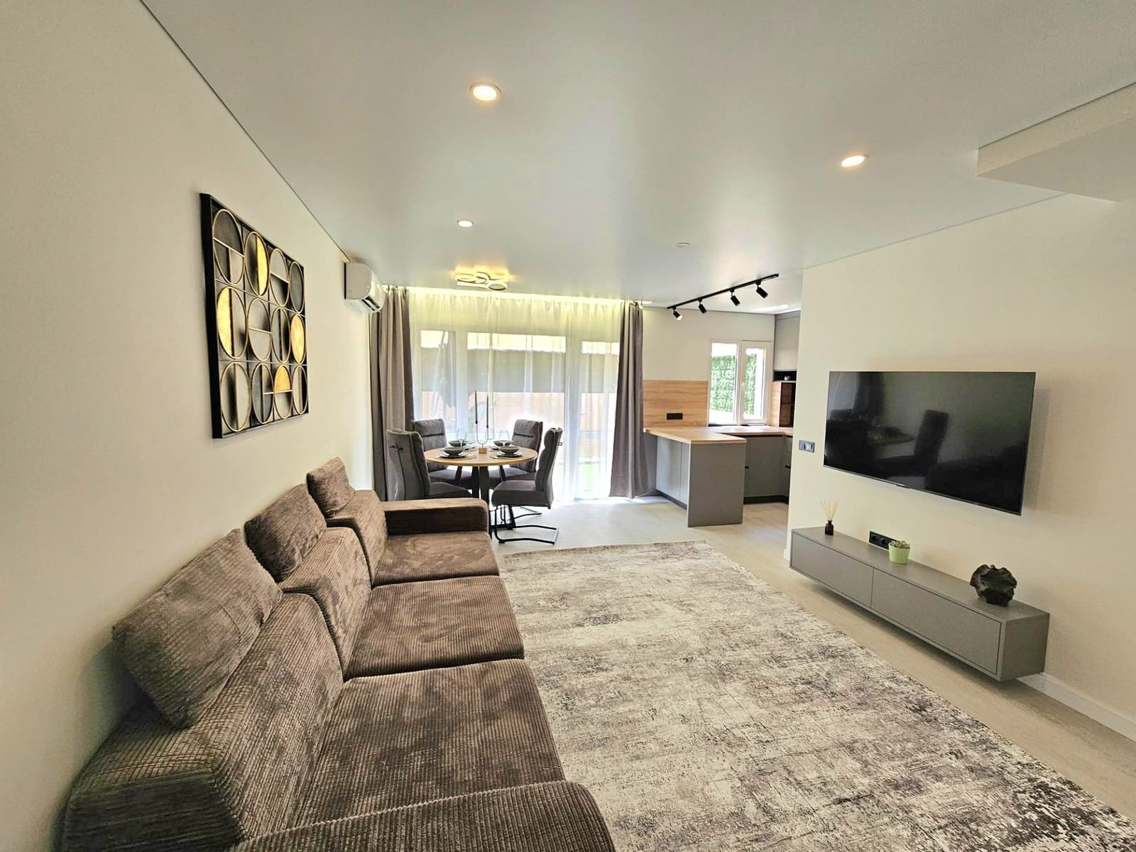 Pareado de 3 habitaciones en Torrevieja en venta - 334.900 € (Ref: 10005067)