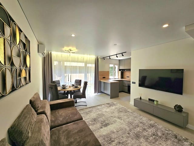 3 soveværelse Semi-Rækkehus til salg i Los Europeos, Torrevieja - € 334.900 (Ref: 10005067)