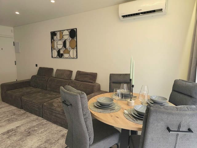 3 soveværelse Semi-Rækkehus til salg i Los Europeos, Torrevieja - € 334.900 (Ref: 10005067)