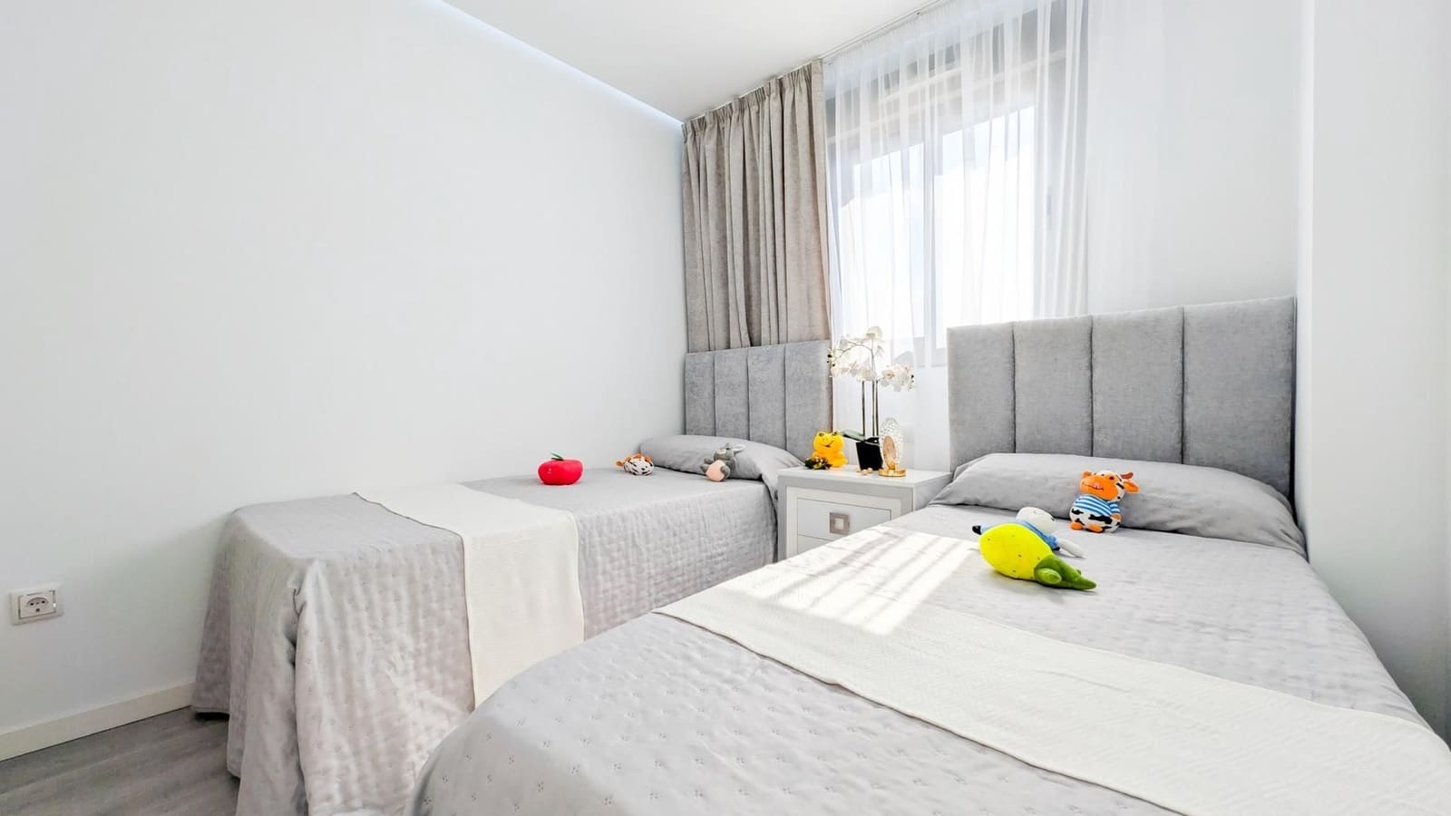2 bedroom Penthouse for sale in Orihuela Costa with pool garage - € 319,800 (Ref: 10005068)