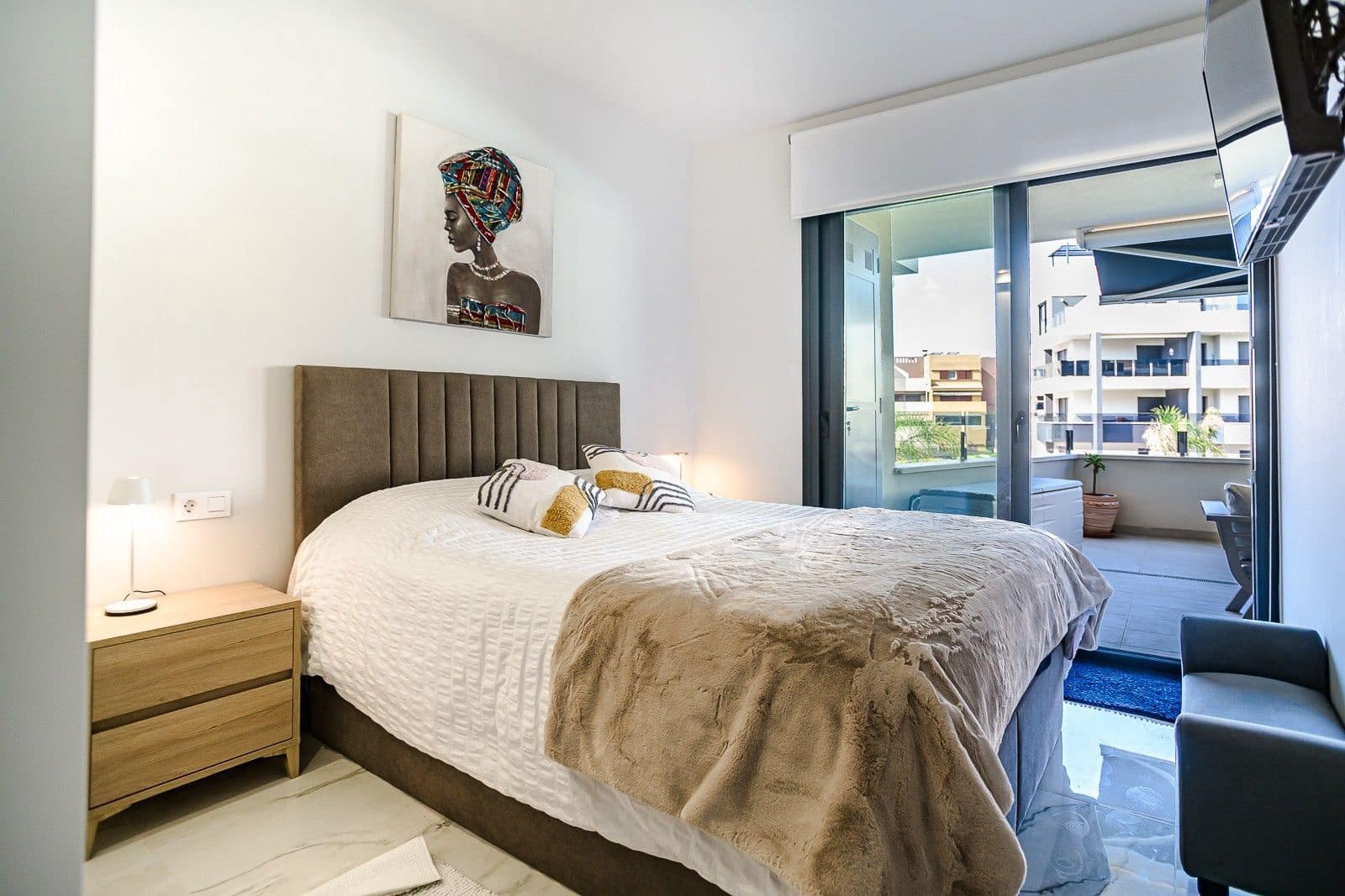 2 quarto Apartamento para venda em Torrevieja com garagem - 350 000 € (Ref: 10005070)