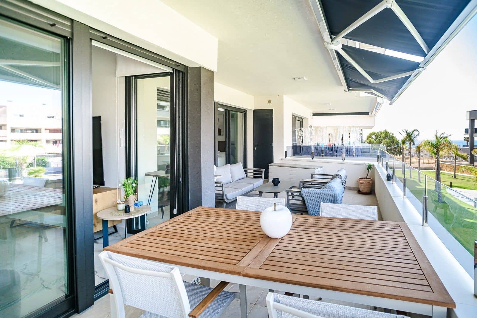 2 quarto Apartamento para venda em Torrevieja com garagem - 350 000 € (Ref: 10005070)