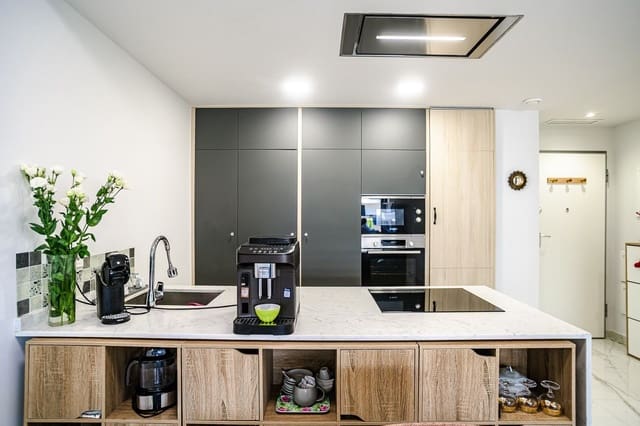 2 chambre Appartement à vendre à Torrevieja avec garage - 350 000 € (Ref: 10005070)