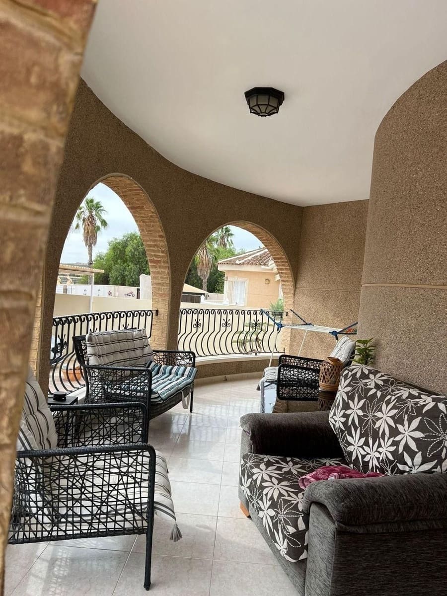 3 camera da letto Villa in vendita in Benijofar con piscina garage - 350.000 € (Rif: 10005072)