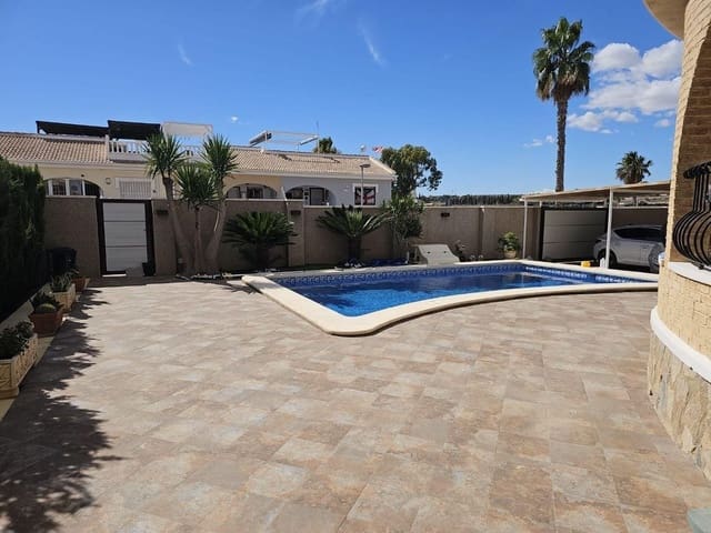 3 slaapkamer Villa te koop in Benijófar met zwembad garage - € 350.000 (Ref: 10005072)