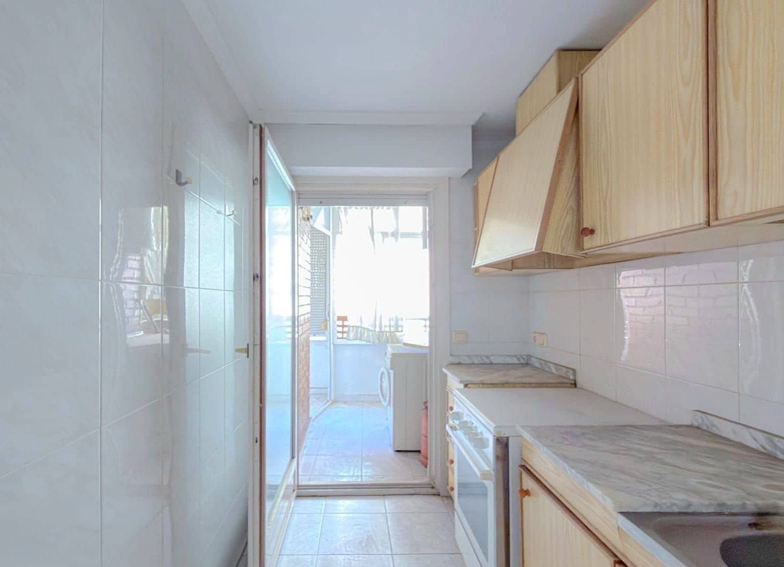 1 sovrum Lägenhet till salu i Torrevieja med pool - 89 900 € (Ref: 10005074)