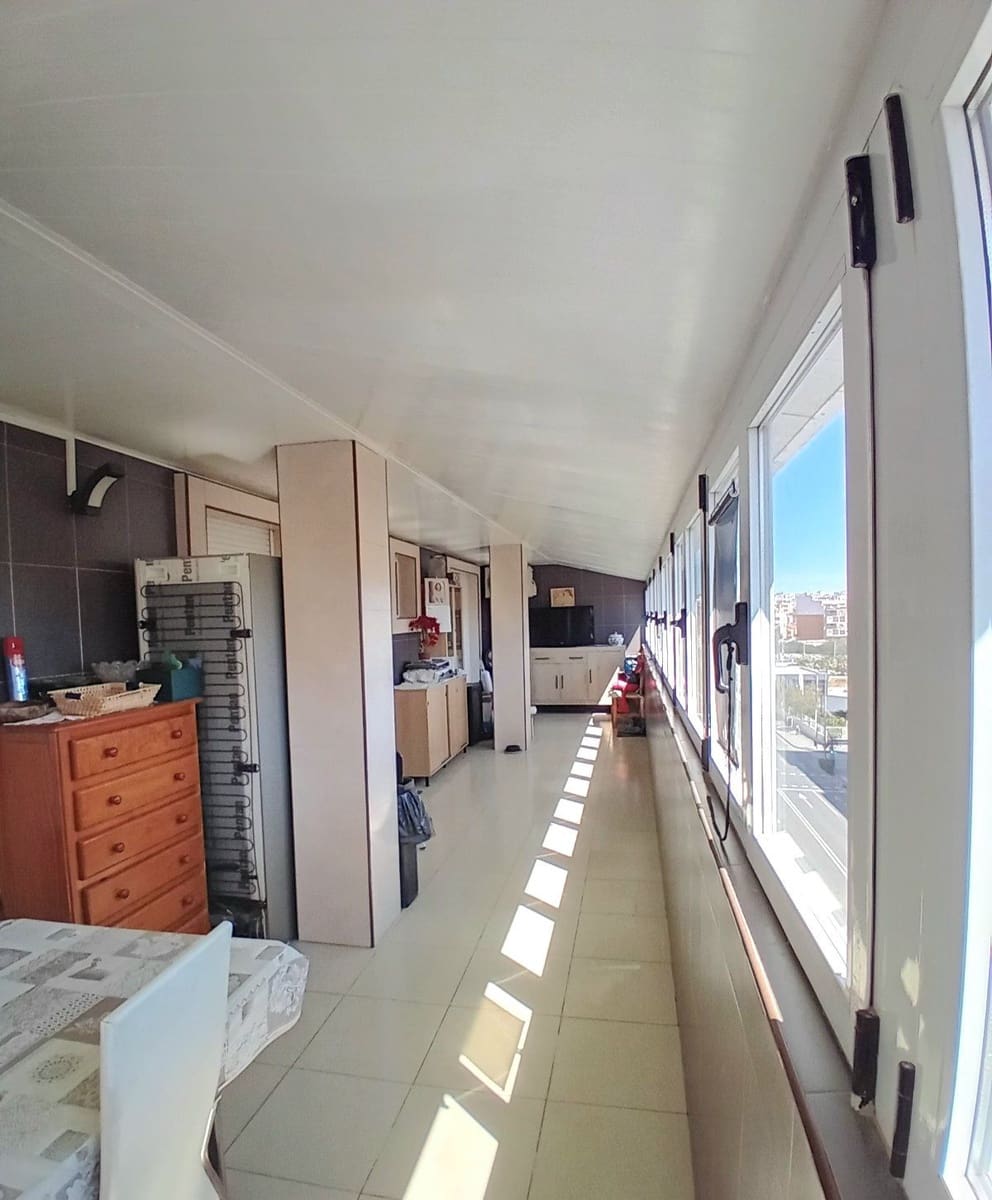3 quarto Penthouse para venda em Torrevieja com garagem - 314 900 € (Ref: 10005075)